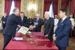 Il Presidente della Repubblica Sergio Mattarella con il prof. Roberto Gualtieri, Ministro dell'Economia e delle Finanze, in occasione del giuramento
