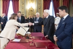 Il Presidente della Repubblica Sergio Mattarella con la sen. Nunzia Catalfo, Ministro del Lavoro e delle Politiche Sociali, in occasione del giuramento