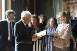 Il Presidente Sergio Mattarella nel corso della visita alla casa di Giacomo Leopardi