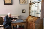 Il Presidente Sergio Mattarella nel corso della visita alla casa di Giacomo Leopardi