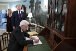 Il Presidente della Repubblica Sergio Mattarella, alla Casa Bianca, con il Presidente degli Stati Uniti d’America, Donald Trump