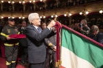 Il Presidente della Repubblica Sergio Mattarella conferisce la Medaglia d'Oro al Merito Civile alla Bandiera d'Istituto del Corpo Nazionale dei Vigili del Fuoco, in occasione della celebrazione dell’80° anniversario di fondazione del Corpo Nazionale dei Vigili del Fuoco
