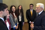 Il Presidente della Repubblica Sergio Mattarella con con alcuni studenti, in occasione della cerimonia di inaugurazione dell’anno accademico 2019-2020 dell’Università degli Studi di Parma