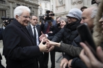 Il Presidente della Repubblica Sergio Mattarella al termine della commemorazione del 50° anniversario della strage di Piazza Fontana
