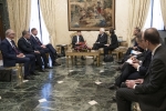 Il Presidente Sergio Mattarella con il Presidente di Ucraina, S.E. il Signor Volodymyr Oleksandrovych Zelenskyy,durante i colloqui con le rispettive delegazioni
