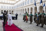 Il Presidente della Repubblica del Mali, S.E. il Signor Ibrahim Boubacar Keïta,durante gli onori al suo arrivo al Quirinale 
