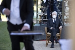 Il Presidente della Repubblica Sergio Mattarella durante il "Concerto dedicato alle vittime del coronavirus" 