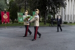  Il Presidente della Repubblica Sergio Mattarella in occasione della deposizione di una corona di fiori ai piedi della lapide in memoria delle vittime del covid-19