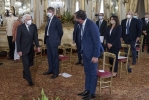 Il Presidente Sergio Mattarella saluta Francesco Boccia, Ministro per gli affari regionali e le autonomie, in occasione dell'incontro con i Presidenti di Regione, nel cinquantesimo anniversario di costituzione delle Regioni a statuto ordinario