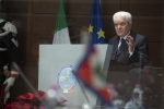 Il Presidente Sergio Mattarella alla sede del Comando Operativo di vertice Interforze in occasione del collegamento in videoconferenza per rivolgere gli auguri ai contingenti militari italiani impegnati nei teatri di operazioni internazionali
