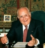 Il Presidente Oscar Luigi Scàlfaro invia agli italiani il messaggio di fine anno. 31 dicembre 1996