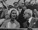 Il Presidente Einaudi con la Principessa Margaret in Piazza di Siena.