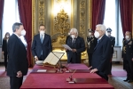 Roma - Il Presidente della Repubblica Sergio Mattarella e il Presidente del Consiglio Mario Draghi in occasione della cerimonia di giuramento del governo, oggi 13 febbraio 2021. 
