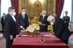 Roma - Il Presidente della Repubblica Sergio Mattarella e il Presidente del Consiglio Mario Draghi in occasione della cerimonia di giuramento del governo, oggi 13 febbraio 2021. 

