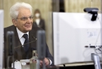 Il Presidente Sergio Mattarella nel corso del collegamento video con le scuole vincitrici del concorso nazionale “Con rispetto. Educando”