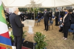 Il Presidente Sergio Mattarella alla caserma "Pietro Lungaro", in occasione della cerimonia di svelamento della teca contenente i resti della "Quarto Savona 15"
