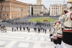 Il Presidente Sergio Mattarella in occasione della deposizione di una corona d’alloro all’Altare della Patria per la Festa Nazionale della Repubblica