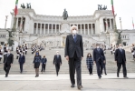 Il Presidente Sergio Mattarella in occasione della deposizione di una corona d’alloro all’Altare della Patria per la Festa Nazionale della Repubblica