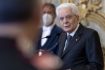 Il Presidente Sergio Mattarella nel corso dell'incontro con una rappresentanza di Carabinieri, in occasione del 207° anniversario della costituzione dell’Arma 