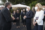 Il Presidente Sergio Mattarella saluta il Maestro Daniele Gatti, Direttore musicale del Teatro dell’Opera di Roma,in occasione della serata inaugurale della stagione estiva   
