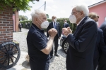 Il Presidente della Repubblica Sergio Mattarella con Don Antonio Mazzi, in occasione della visita alla Fondazione Exodus Onlus
