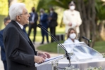 Il Presidente Sergio Mattarella rivolge il suo indirizzo di salute in occasione dell'incontro con i componenti dell’Associazione stampa parlamentare, i Direttori dei quotidiani e delle agenzie giornalistiche e i giornalisti accreditati presso il Quirinale per la consegna del “Ventaglio”