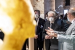 Il Presidente Sergio Mattarella nel corso della visita alla 17^ mostra internazionale di architettura dal titolo “How will we live together?”, illustrata dal Prof. Matteo Giannasi, coordinatore delle attività Educational della Biennale di Venezia

