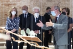 Il Presidente Sergio Mattarella nel corso della visita alla 17^ mostra internazionale di architettura dal titolo “How will we live together?”, illustrata dal Prof. Matteo Giannasi, coordinatore delle attività Educational della Biennale di Venezia

