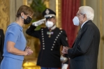 Il Presidente della Repubblica Sergio Mattarella con Kersti Kaljulaid, Presidente della Repubblica di Estonia, in occasione della XVI riunione del gruppo Arraiolos