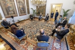 Il Presidente della Repubblica Sergio Mattarella nel corso dell'incontro con le signore Tatiana e Andra Bucci