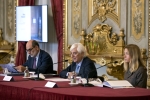 Il Segretario generale della Presidenza della Repubblica Ugo Zampetti, il Consigliere per la Stampa e la Comunicazione Giovanni Grasso e Renata Mazzantini nel corso della conferenza di presentazione di Quirinale Contemporaneo 2021