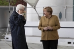 Il Presidente Sergio Mattarella accolto da Angela Merkel Cancelliera della Repubblica Federale di Germania, in occasione della visita Ufficiale 
