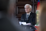 Il Presidente Sergio Mattarella in occasione della cerimonia di consegna delle insegne di Cavaliere dell’Ordine “Al Merito del Lavoro” ai Cavalieri del Lavoro nominati il 2 giugno 2020 e 2021 Giancarlo Giorgetti, Ministro dello sviluppo economico (