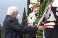 Il Presidente Sergio Mattarella nel corso della deposizione di una corona d’alloro al Sacrario Militare di Redipuglia in occasione del Giorno dell’Unità Nazionale e Giornata delle Forze Armate