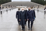 Il Presidente Sergio Mattarella nel corso della deposizione di una corona d’alloro al Sacrario Militare di Redipuglia in occasione del Giorno dell’Unità Nazionale e Giornata delle Forze Armate