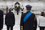 Il Presidente Sergio Mattarella in occasione della deposizione di una corona d’alloro sulla Tomba del Milite Ignoto nella ricorrenza del Giorno dell’Unità Nazionale e Giornata delle Forze Armate
