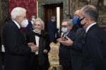 Il Presidente della Repubblica Sergio Mattarella con la Sig.ra Vittoria Michitto Leone,con Mauro, Paolo e Giancarlo moglie e figli del Presidente Emerito della Repubblica Sen. Giovanni Leone 
