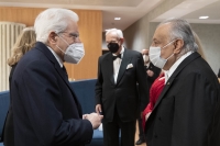 Il Presidente della Repubblica Sergio Mattarella saluta il Maestro Zubin Mehta, Direttore emerito a vita dell’Orchestra del Maggio Musicale Fiorentino,in occasione del concerto di inaugurazione dell’Auditorium