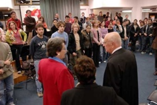 Intervento del Presidente della Repubblica Giorgio Napolitano alla Scuola di Musica di Fiesole; alla Badia Fiesolana, sede dell'istituto Universitario Europeo, per la cerimonia di conferimento del premio "Pico della Mirandola" a S.E. il Signor Valery Giscard D'Estaing; a Firenze per il convegno organizzato dall'Istituto Universitario Europeo e dal Gabinetto Viesseux sull'Idea dell'Europa (16 e 17 novembre 2006)