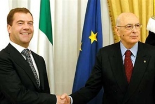 Incontro del Presidente della Repubblica con il Presidente della Federazione Russa a Bari in occasione della consegna delle chiavi della Chiesa ortodossa di San Nicola. 1° marzo 2009