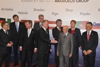 Partecipazione del Presidente della Repubblica Giorgio Napolitano all’Incontro informale multilaterale di Capi di Stato “Uniti per l’Europa”.