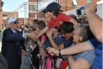 Il Presidente Giorgio Napolitano saluta i cittadini di Portovenere