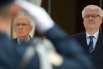 Il Presidente Giorgio Napolitano con il Presidente della Repubblica di Croazia Ivo Josipovic, durante la cerimonia di benvenuto