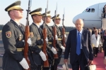 Il Presidente Giorgio Napolitano al suo arrivo all'Aeroporto "Joze Pucnik" 