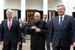 Il Presidente Giorgio Napolitano con i Presidenti Bronislaw Komorowski e Joachim Gauck al termine dell'incontro a Villa Rosebery