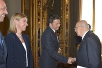 Il Presidente Giorgio Napolitano con il Presidente del Consiglio dei Ministri  Matteo Renzi, i Ministri Mogherini e Alfano, in occasione dell'incontro in vista del prossimo Consiglio Europeo