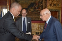 Il Presidente Giorgio Napolitano con il Sig. Wayne Mc Cook, nuovo Ambasciatore della Giamaica, in occasione della presentazione delle Lettere Credenziali