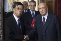 Il Presidente Giorgio Napolitano con S.E. Kazuyoshi Umemoto, Ambasicatore del Giappone, in occasione della presentazione delle Lettere Credenziali