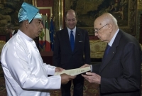 Il Presidente Giorgio Napolitano con S.E. il Signor Myint Naung, nuovo Ambasciatore della Repubblica dell'Unione del Myanmar, in occasione della presentazione delle Lettere Credenziali