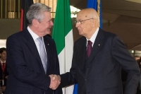 Il Presidente Giorgio Napolitano con il Presidente della Repubblica Federale di Germania Joachim Gauck al Teatro Regio in occasione dell'intervento alla sessione di apertura dell'Italian-German High Level Dialogue